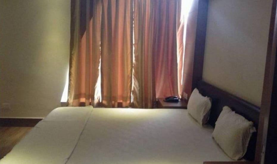 Hotel Tushtaya Residency Goddā Buitenkant foto